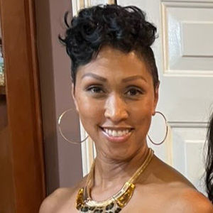 Meet your Posher, Danella